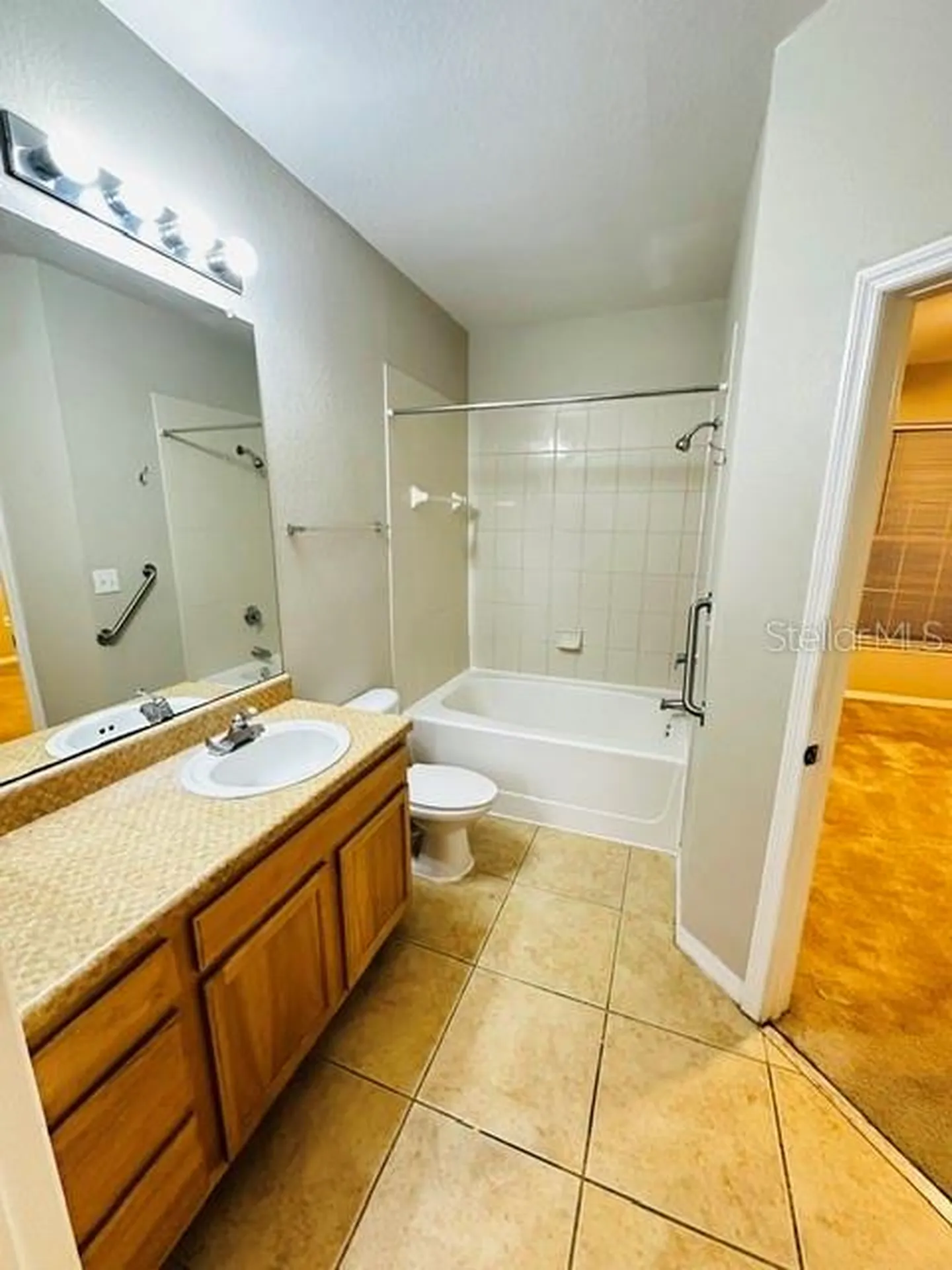 10106 Courtney Oaks Circle Tampa FL 33619