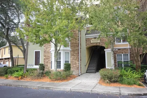 10106 Courtney Oaks Circle Tampa FL 33619