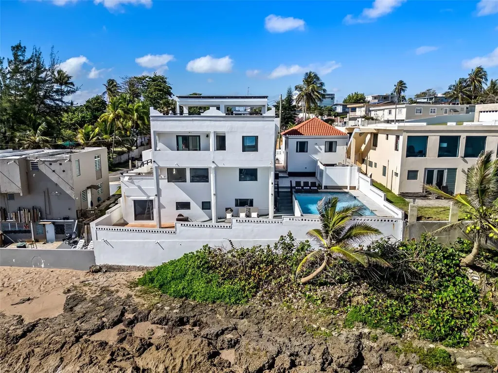 91 G Kennedy Street Dorado PR 00646