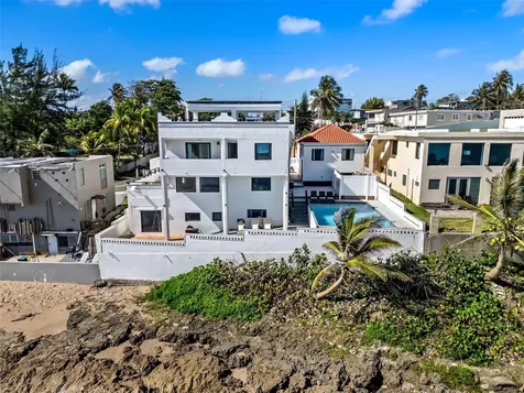 91 G Kennedy Street Dorado PR 00646