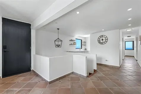 91 G Kennedy Street Dorado PR 00646