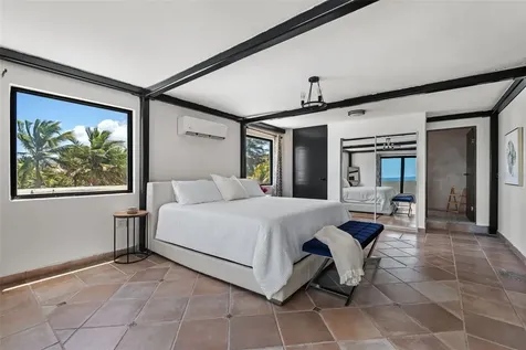 91 G Kennedy Street Dorado PR 00646