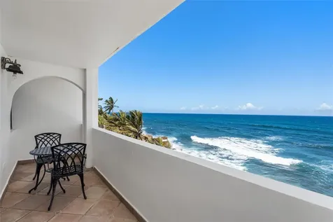91 G Kennedy Street Dorado PR 00646