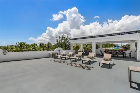 91 G Kennedy Street Dorado PR 00646