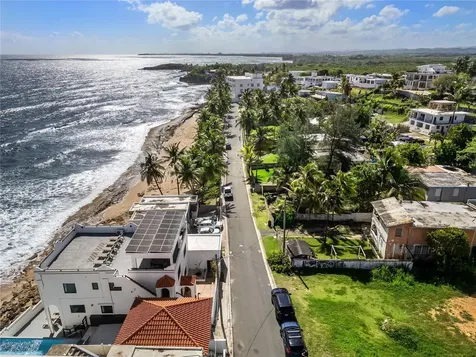 91 G Kennedy Street Dorado PR 00646