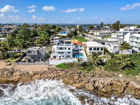 91 G Kennedy Street Dorado PR 00646