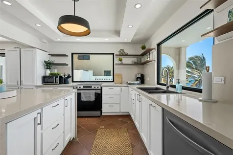 91 G Kennedy Street Dorado PR 00646