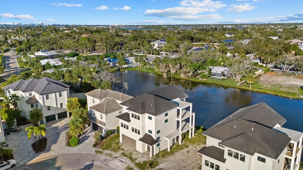6907 Bochi Circle Sarasota FL 34242