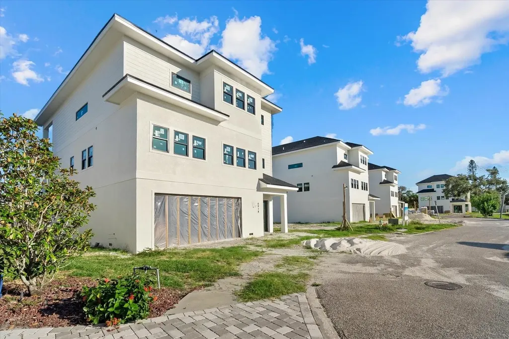6907 Bochi Circle Sarasota FL 34242