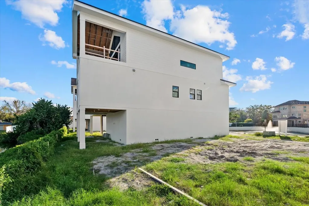 6907 Bochi Circle Sarasota FL 34242