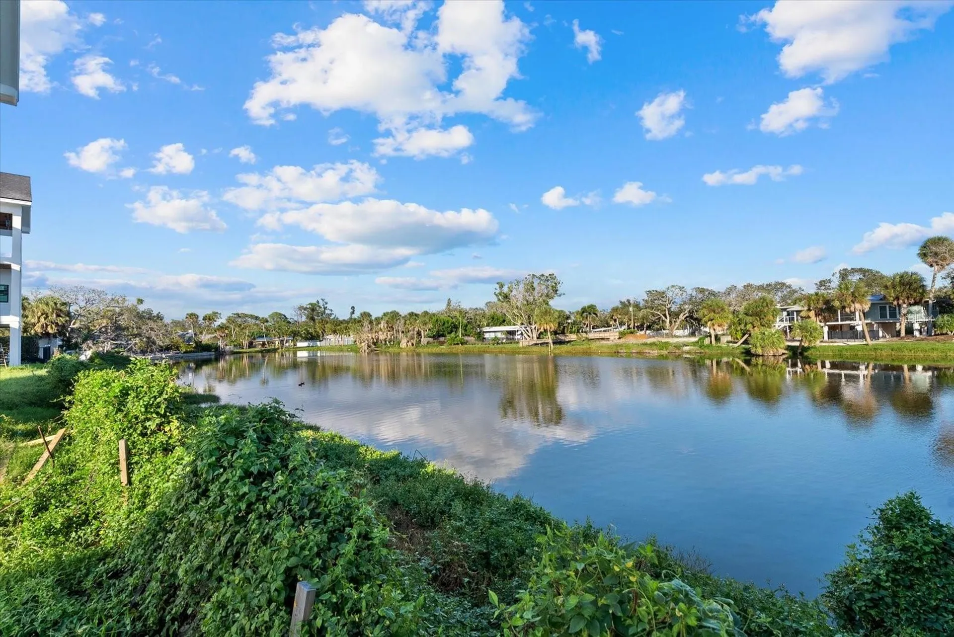 6907 Bochi Circle Sarasota FL 34242