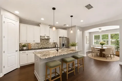 2718 Sarzana Lane Apopka FL 32712