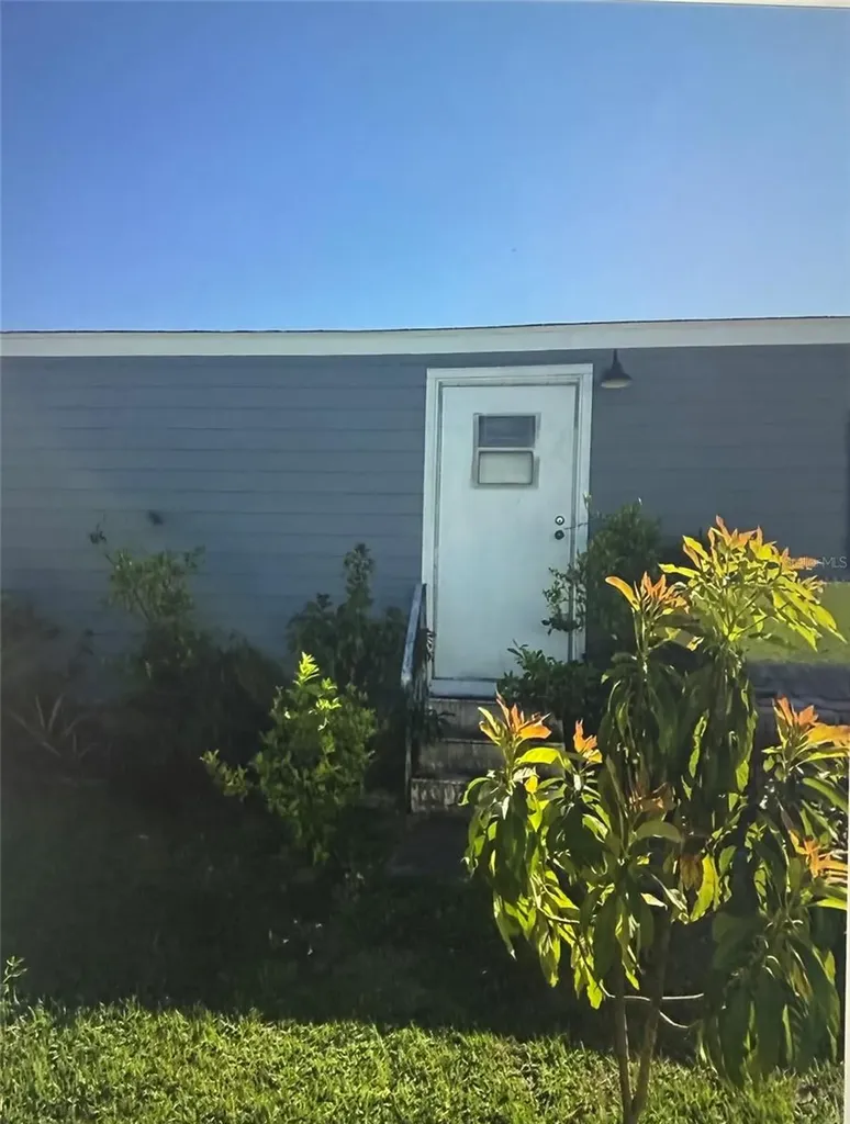 50989 Highway 27 Davenport FL 33897