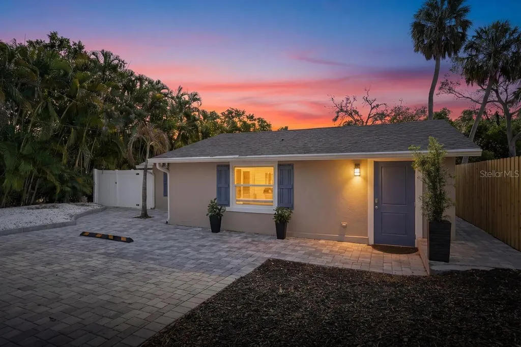 27 Michiana Drive Terra Ceia FL 34250