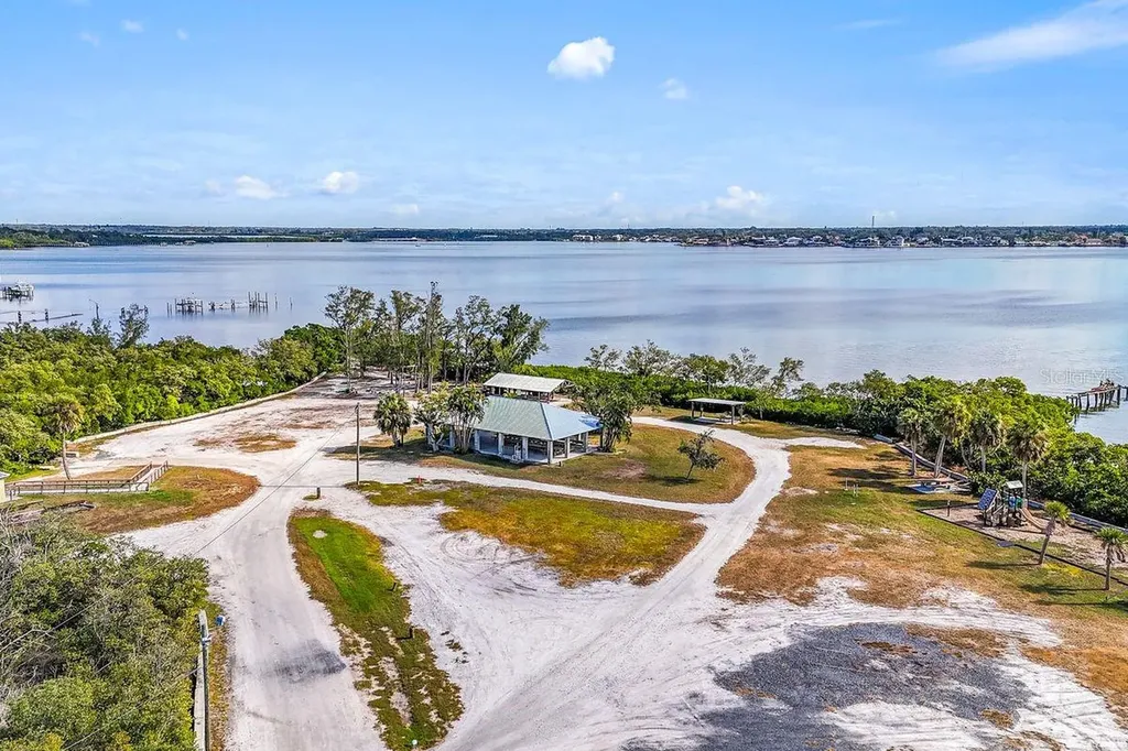 27 Michiana Drive Terra Ceia FL 34250