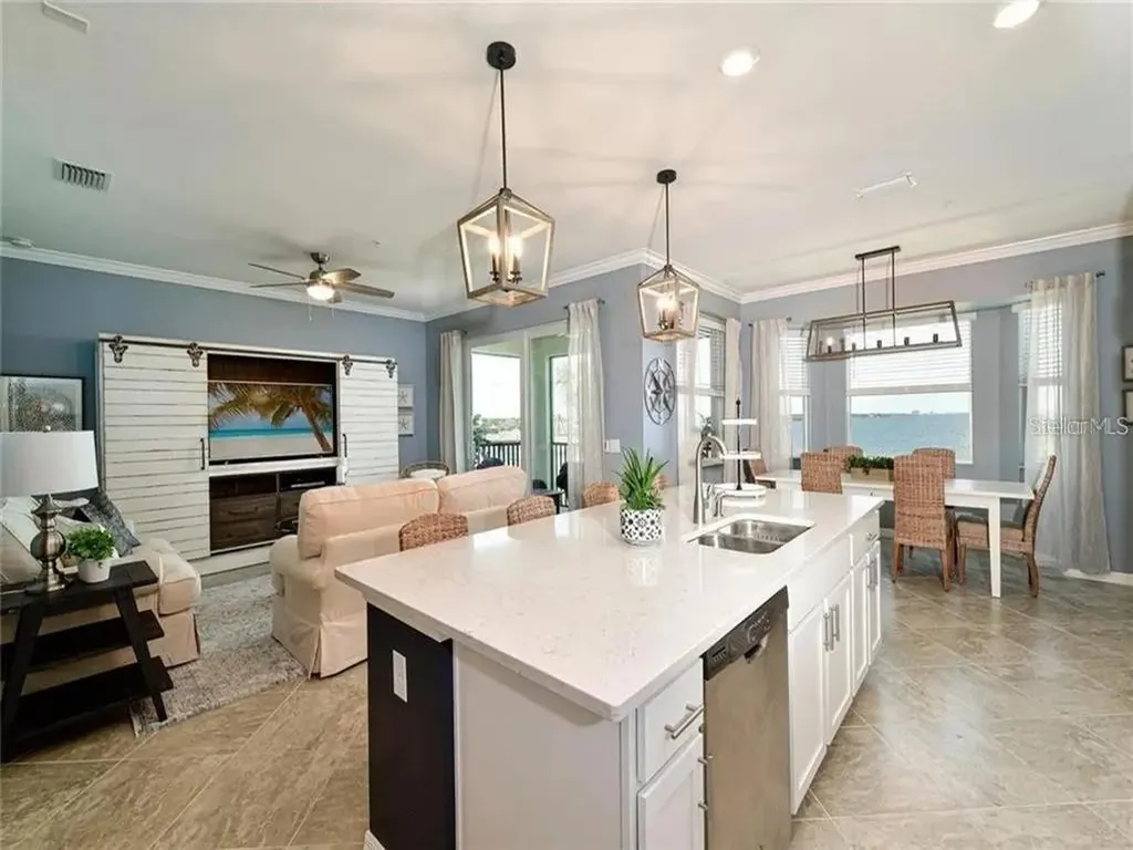 850 Tidewater Shores Loop Bradenton FL 34208
