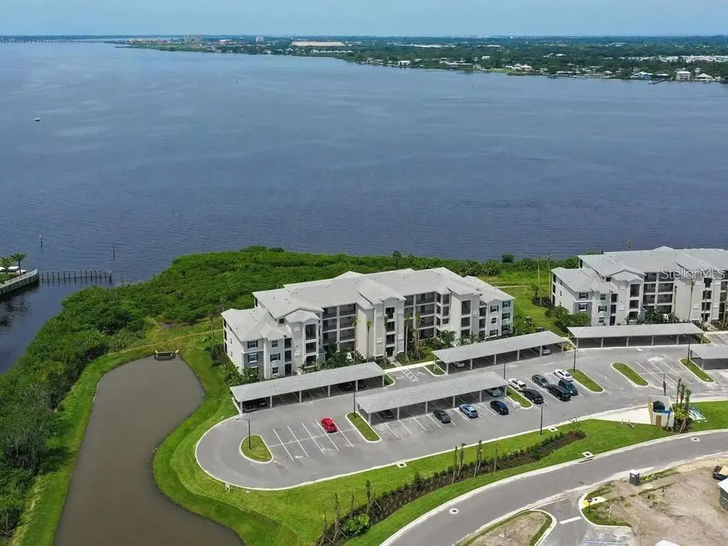850 Tidewater Shores Loop Bradenton FL 34208