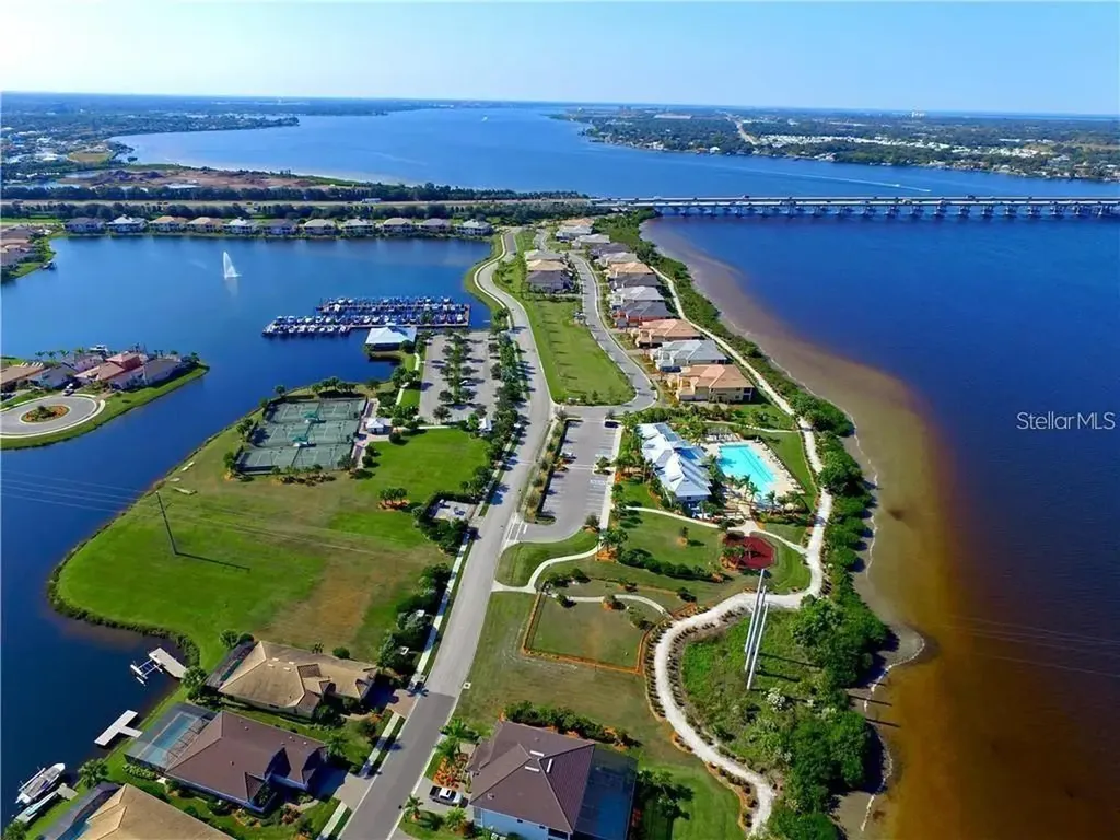 850 Tidewater Shores Loop Bradenton FL 34208