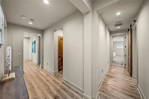 2903 W Hawthorne Road Tampa FL 33611