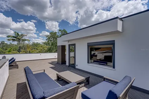 2903 W Hawthorne Road Tampa FL 33611