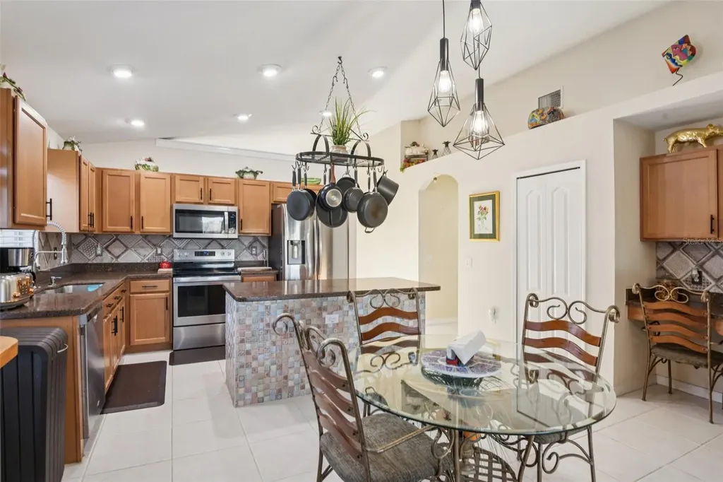 13908 Chalk Hill Place Riverview FL 33579