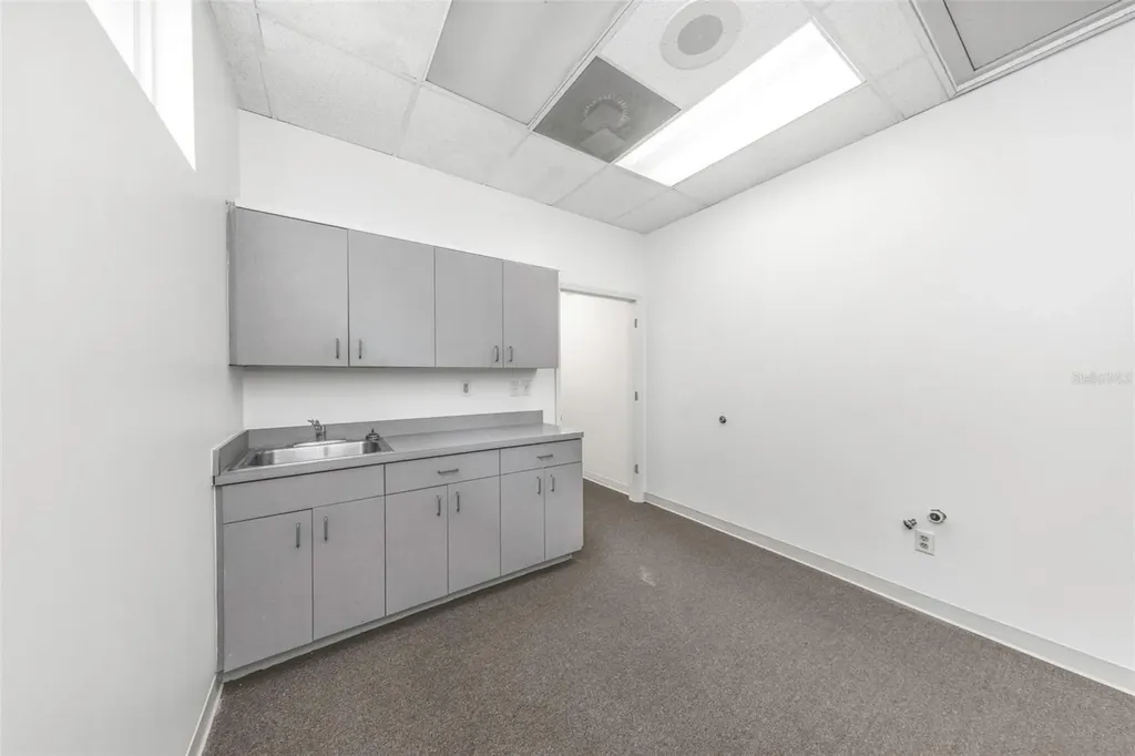14517 Bruce B Downs Boulevard Tampa FL 33613