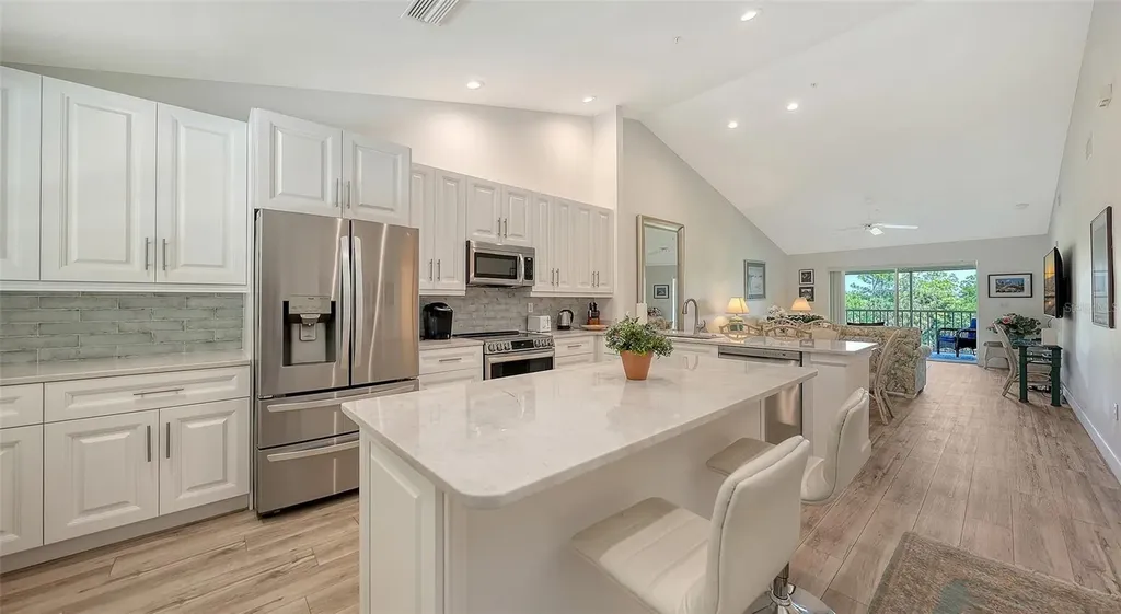 8735 Olde Hickory Avenue Sarasota FL 34238