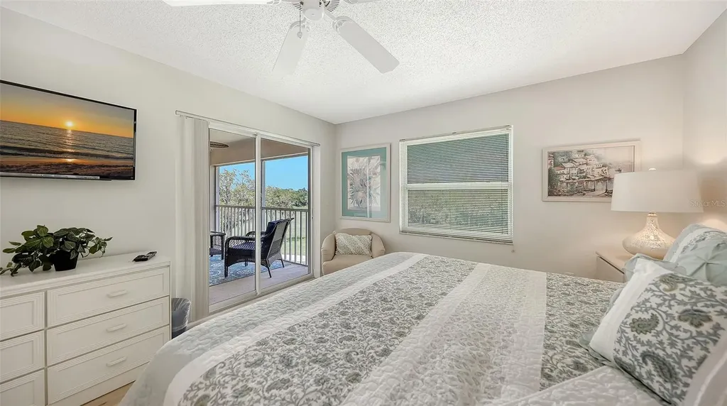 8735 Olde Hickory Avenue Sarasota FL 34238