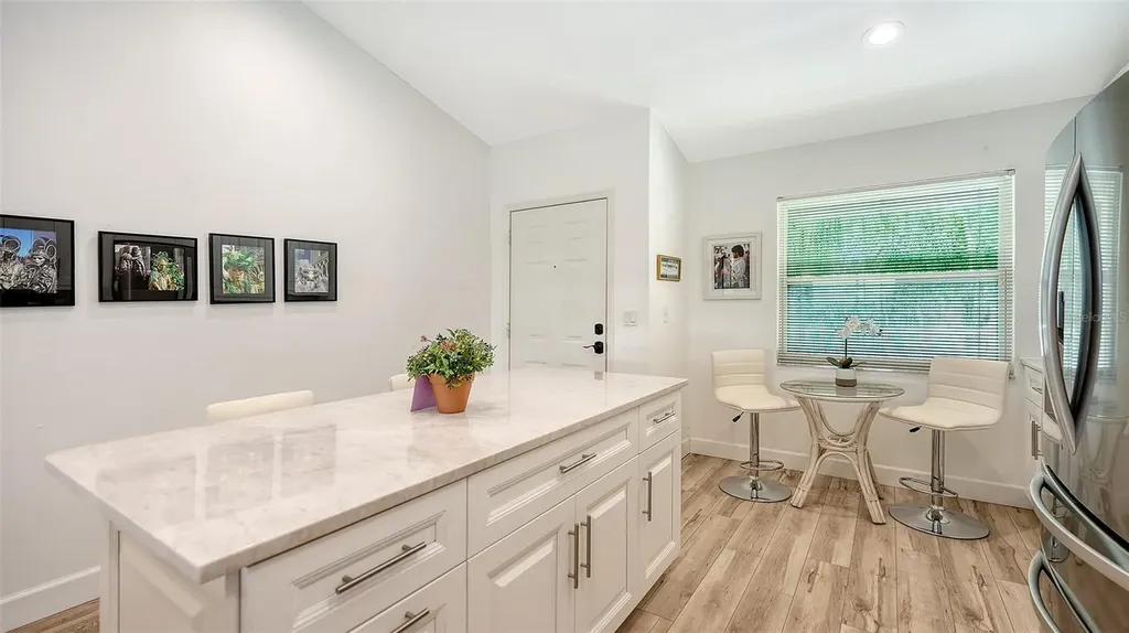 8735 Olde Hickory Avenue Sarasota FL 34238