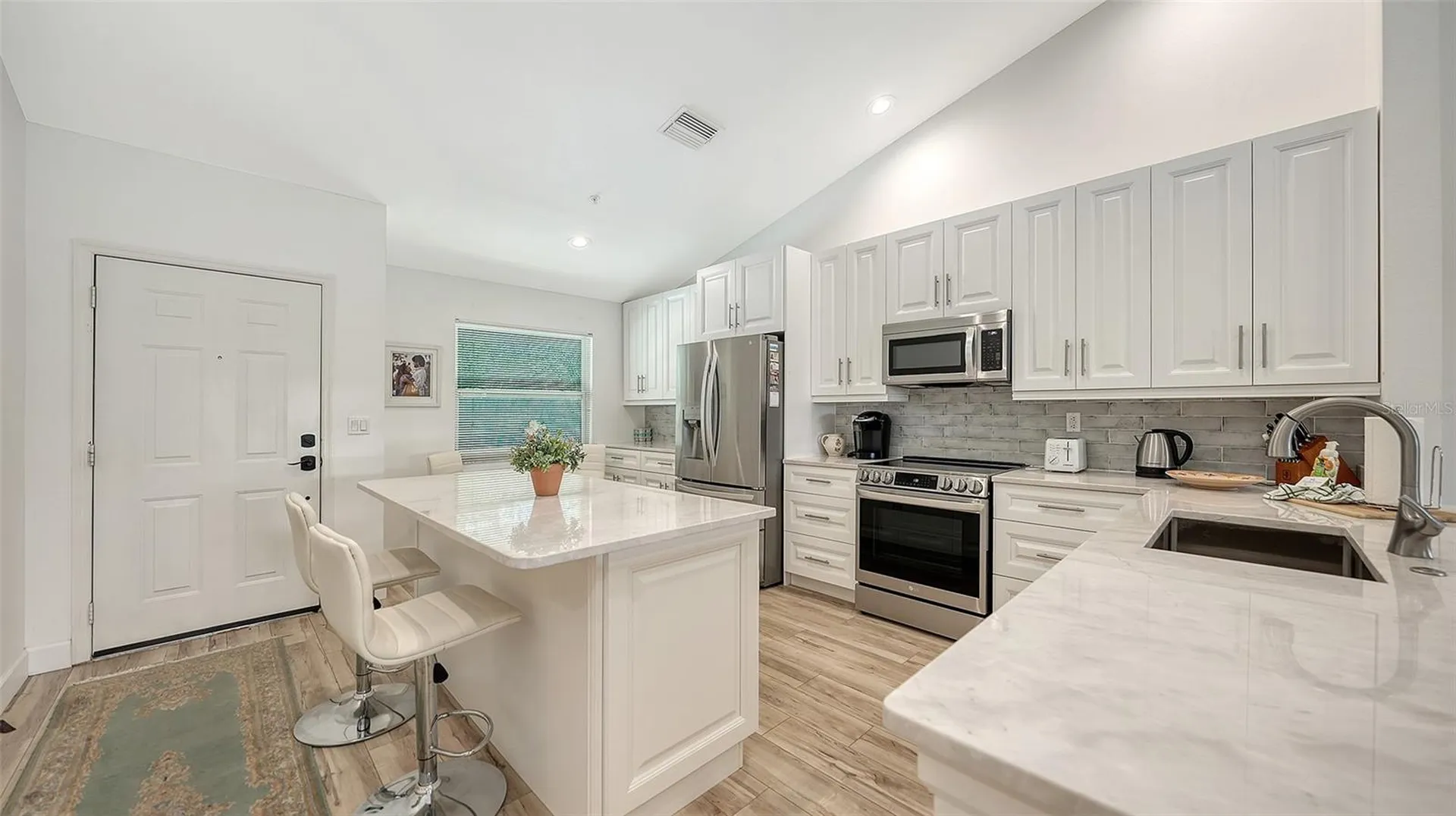 8735 Olde Hickory Avenue Sarasota FL 34238