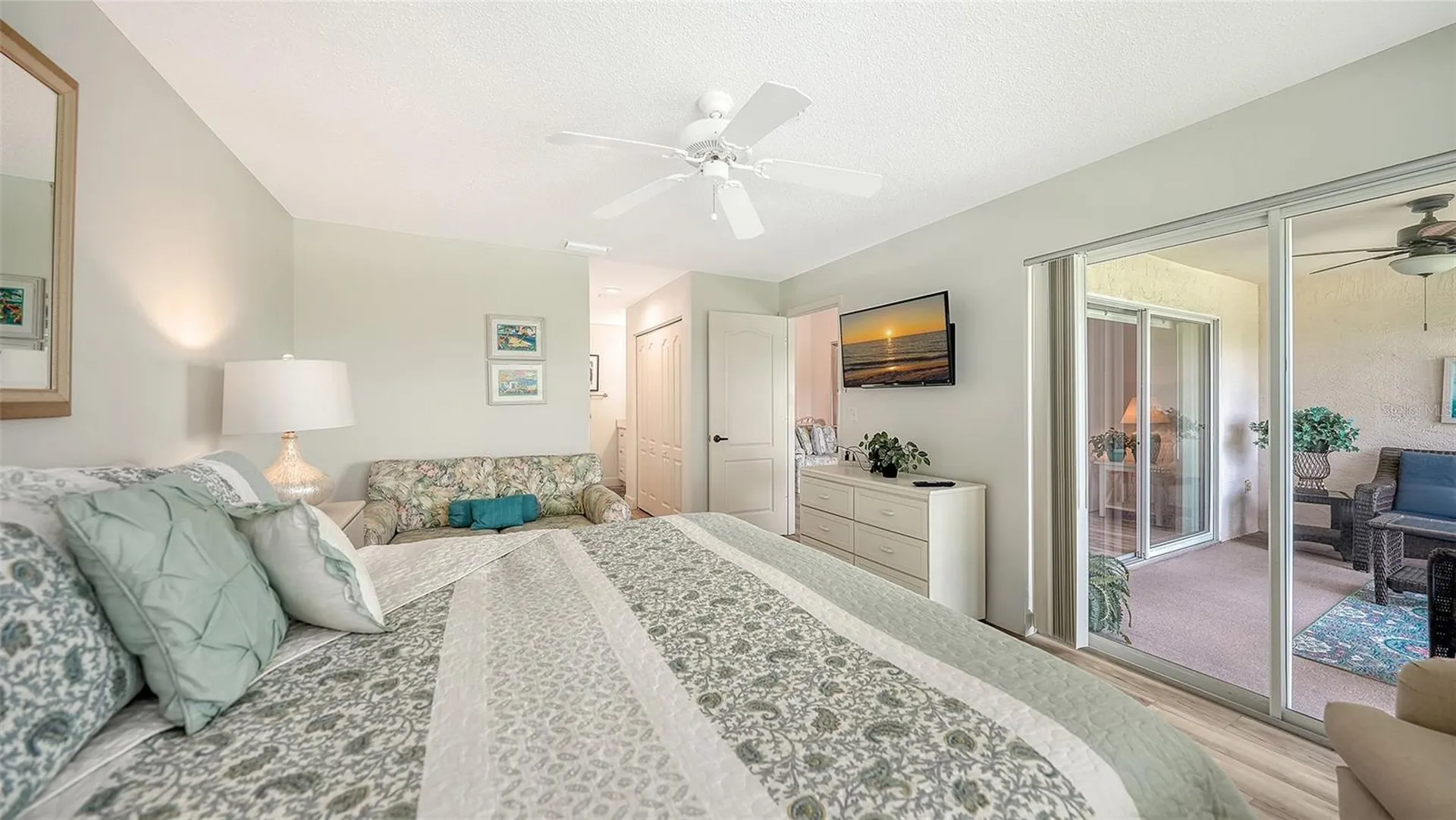 8735 Olde Hickory Avenue Sarasota FL 34238