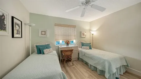 8735 Olde Hickory Avenue Sarasota FL 34238