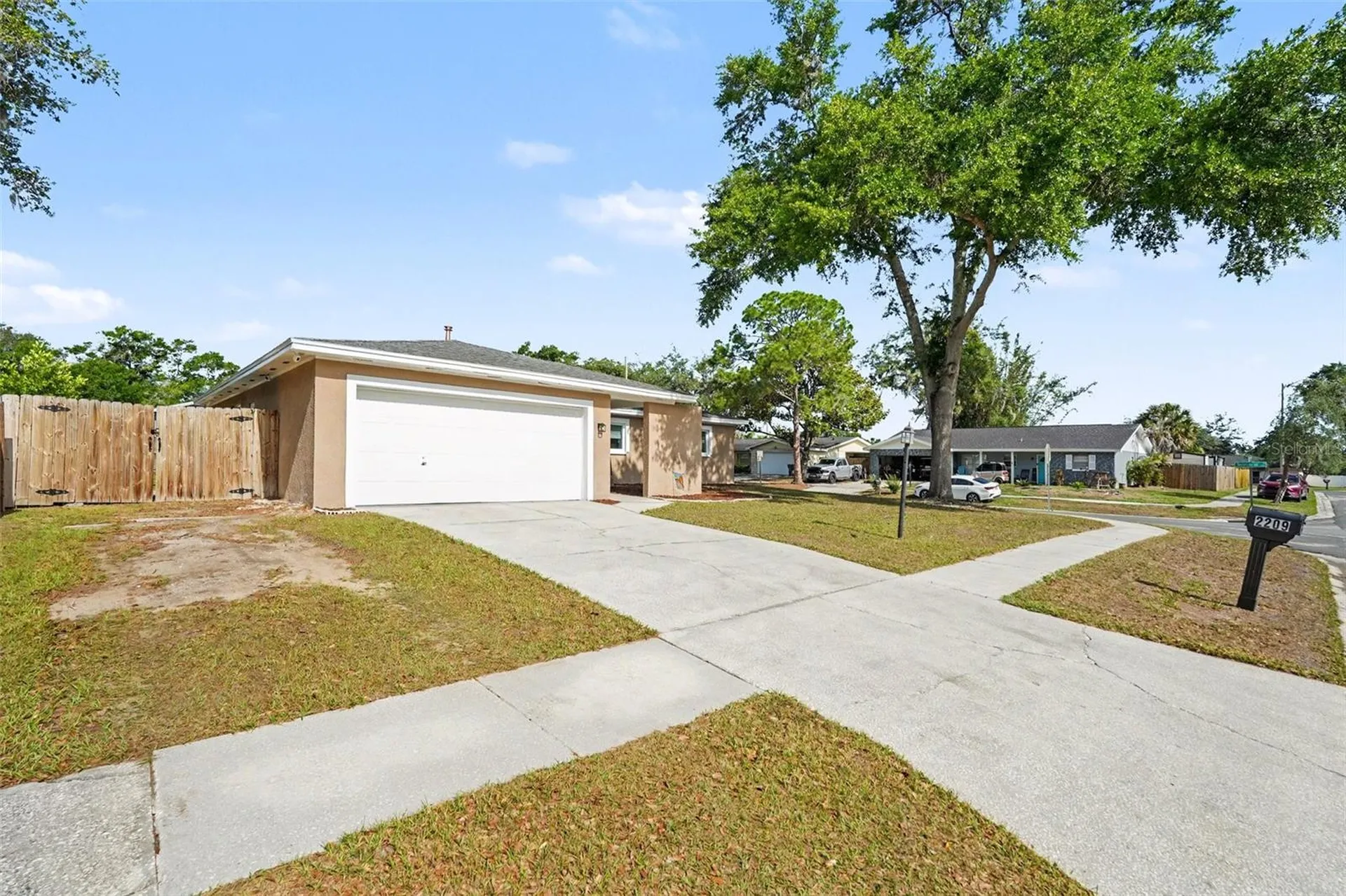 2209 Sherbrook Drive Valrico FL 33594