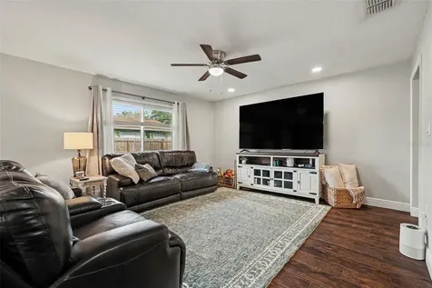 2209 Sherbrook Drive Valrico FL 33594