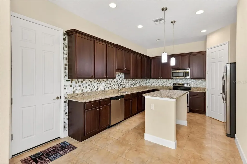 2101 Painter Lane Kissimmee FL 34741