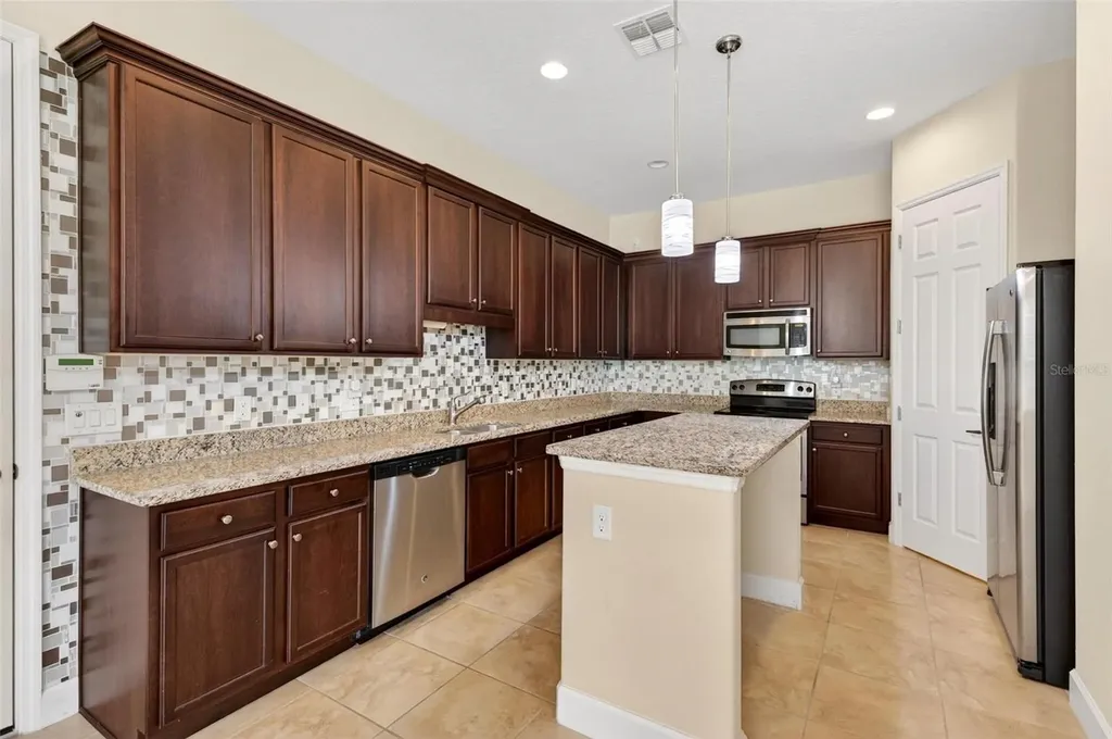 2101 Painter Lane Kissimmee FL 34741