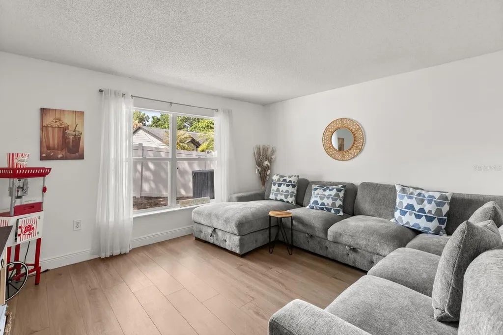 729 Veronica Circle Ocoee FL 34761