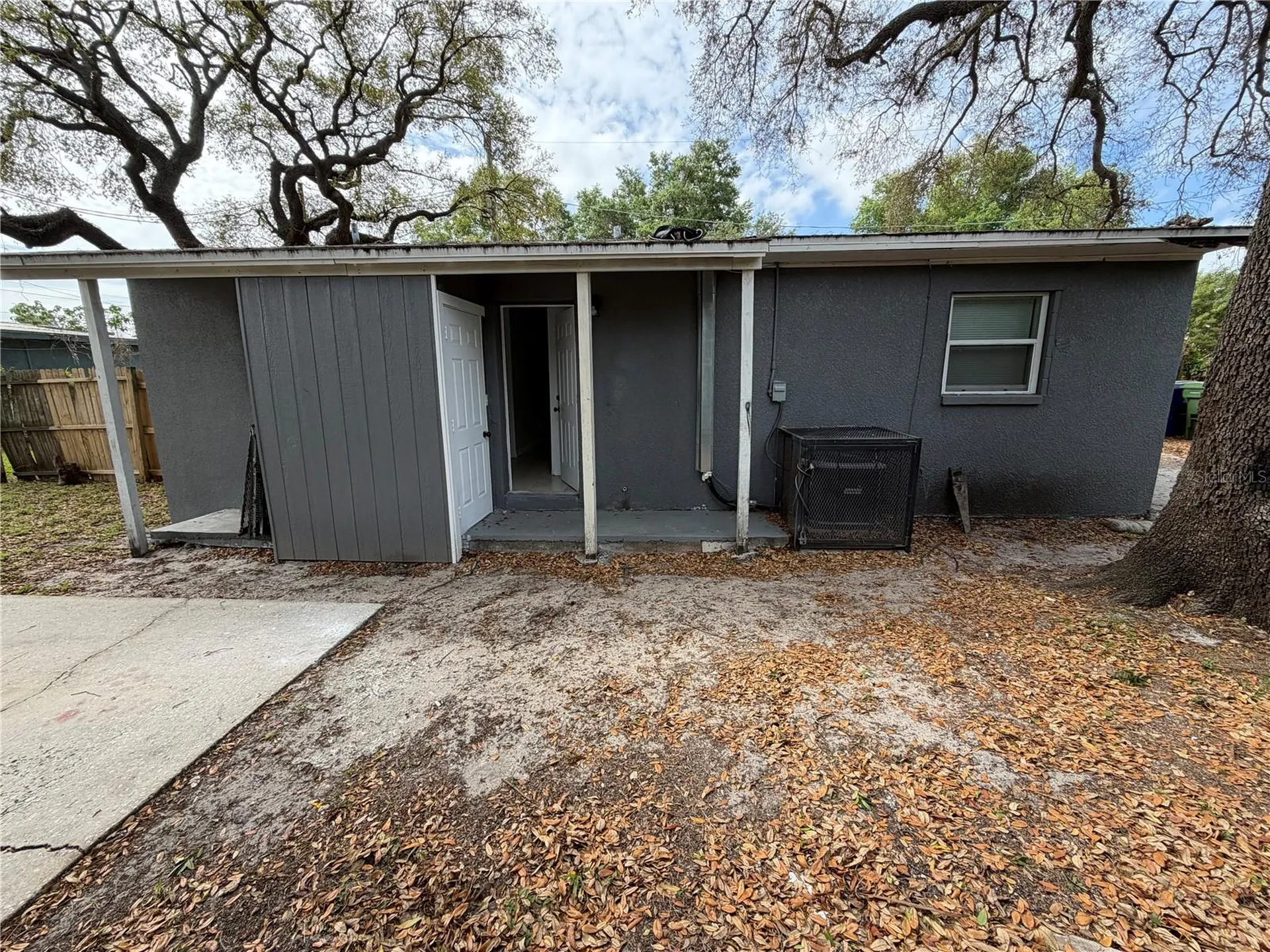 3916 E Genesee Street Tampa FL 33610