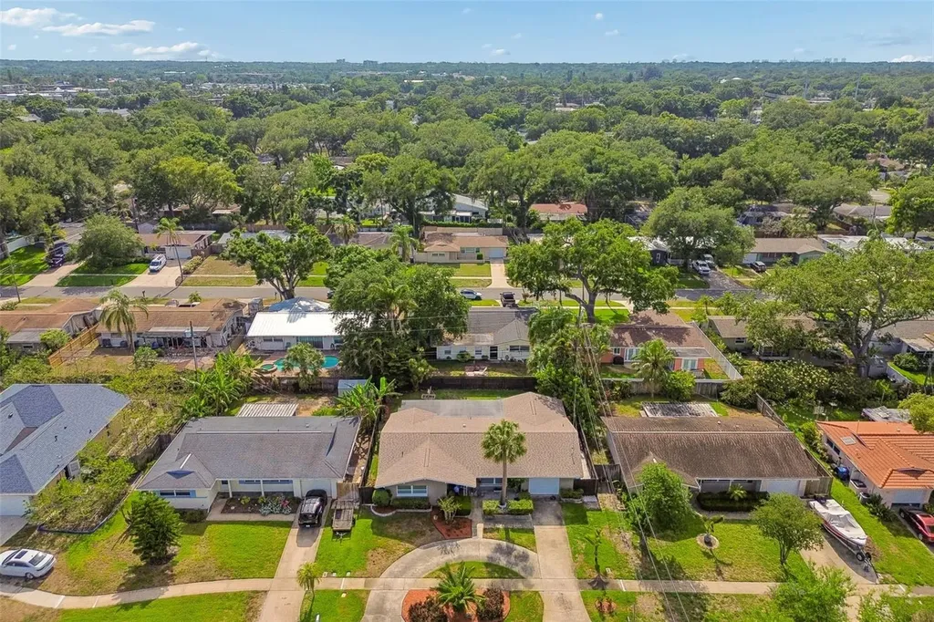 546 Gershwin Drive Largo FL 33771