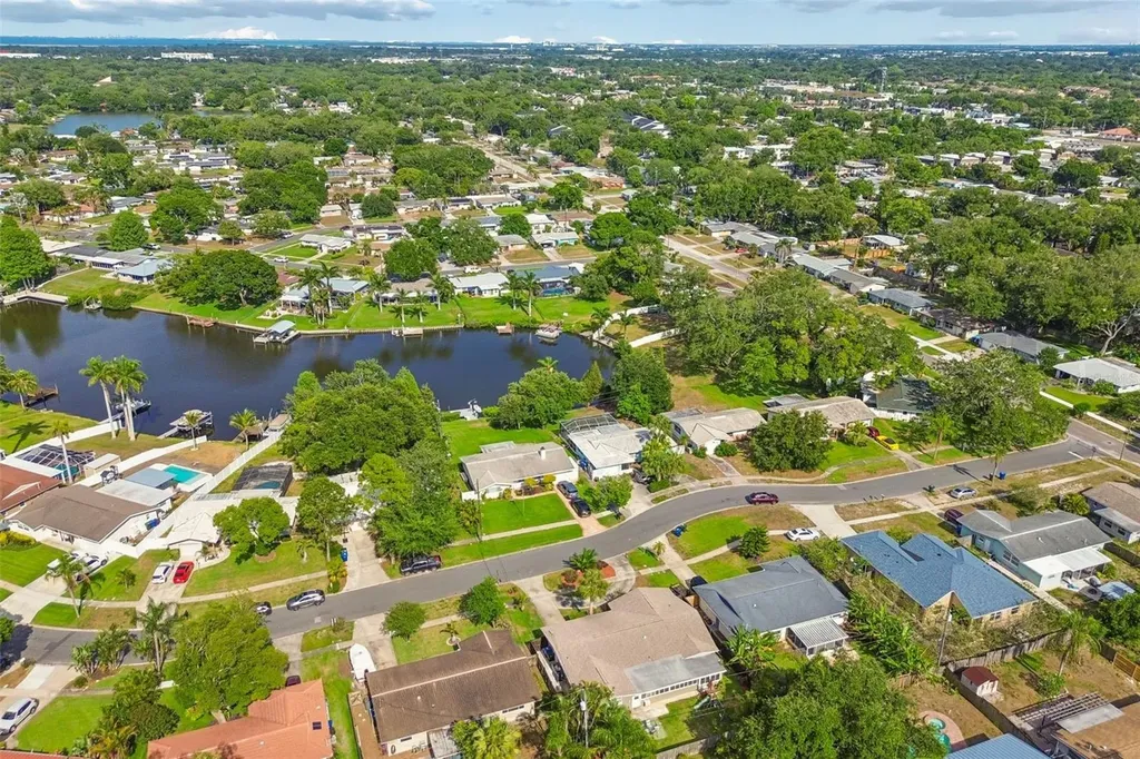 546 Gershwin Drive Largo FL 33771