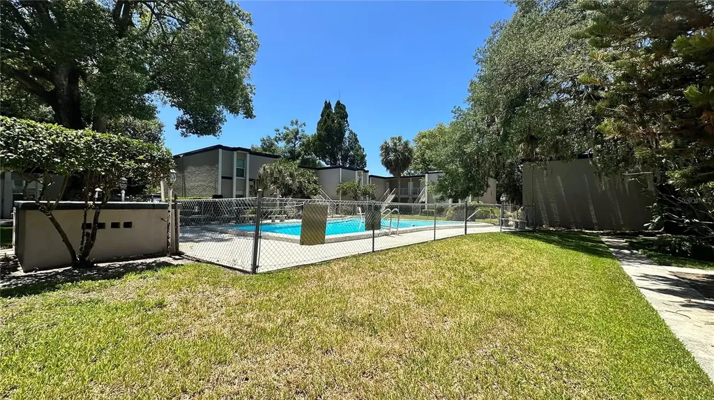 165 Picardy Villa Circle Brandon FL 33510