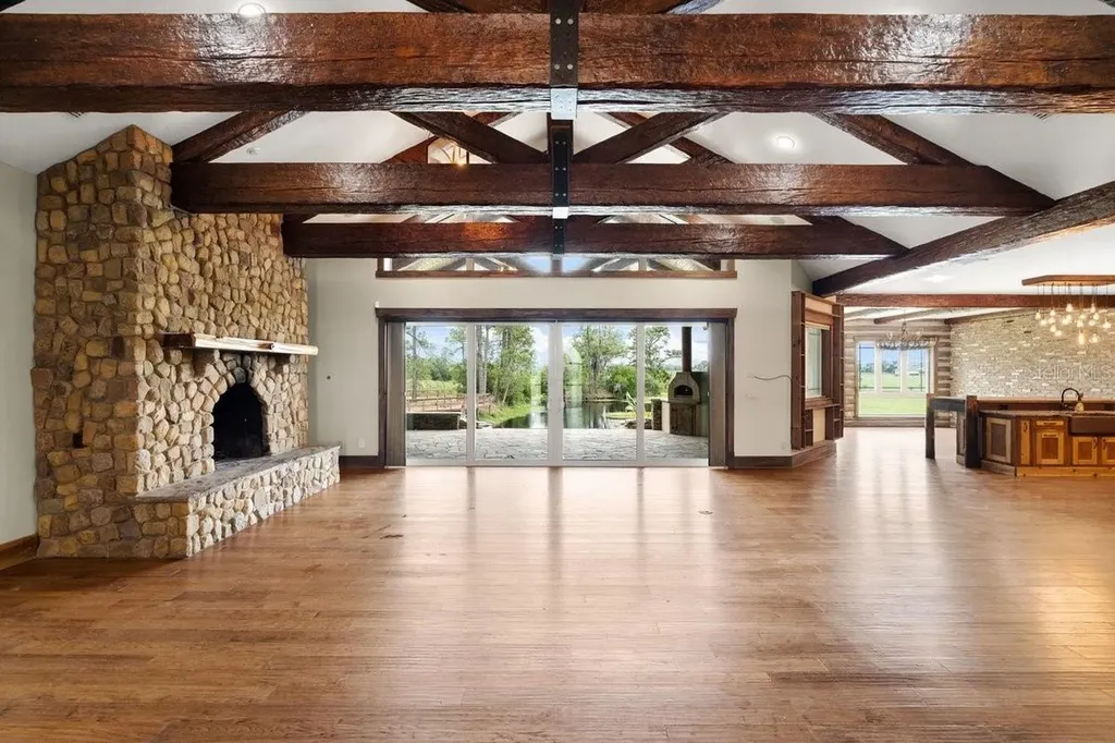 4290 Pioneer Trail New Smyrna Beach FL 32168