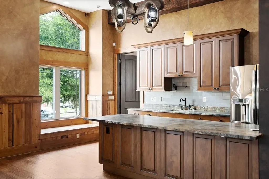 4290 Pioneer Trail New Smyrna Beach FL 32168