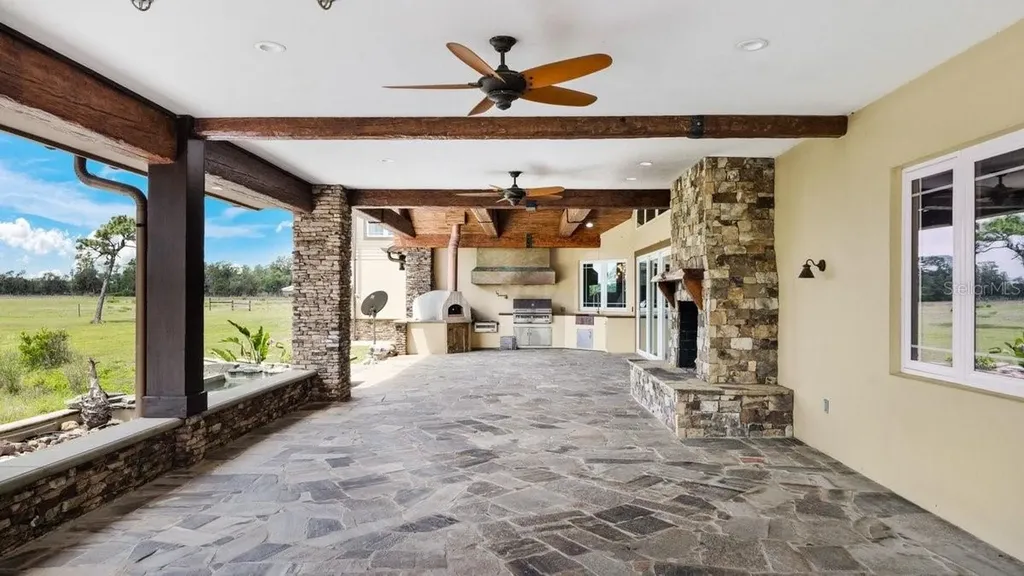 4290 Pioneer Trail New Smyrna Beach FL 32168
