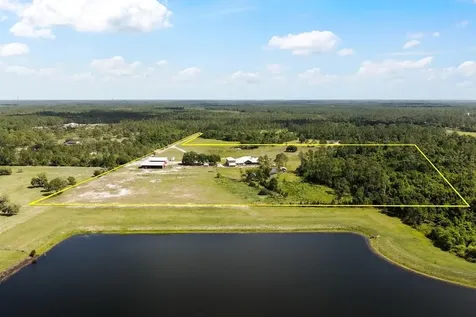 4290 Pioneer Trail New Smyrna Beach FL 32168