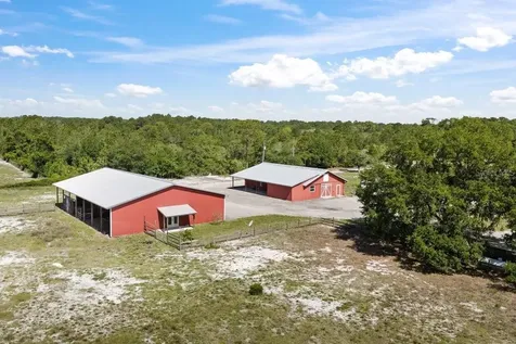 4290 Pioneer Trail New Smyrna Beach FL 32168