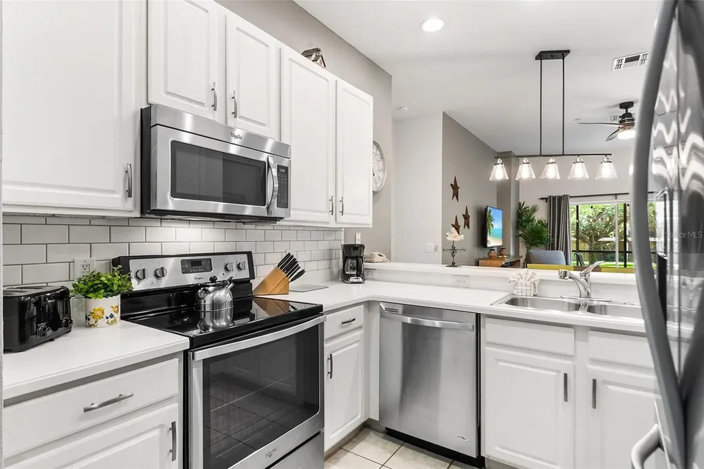 402 Lucaya Loop Davenport FL 33897
