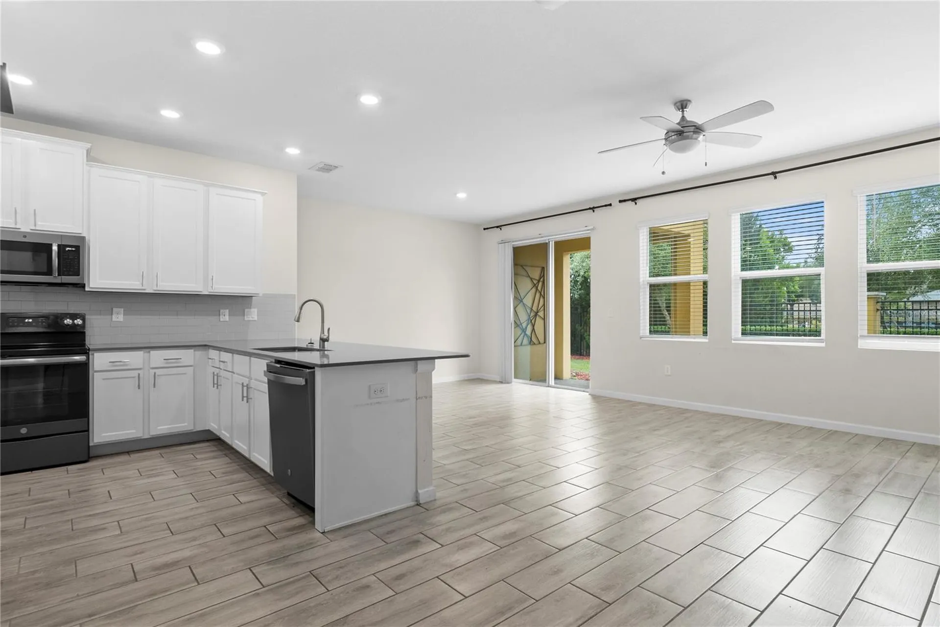 9812 Red Eagle Drive Orlando FL 32825