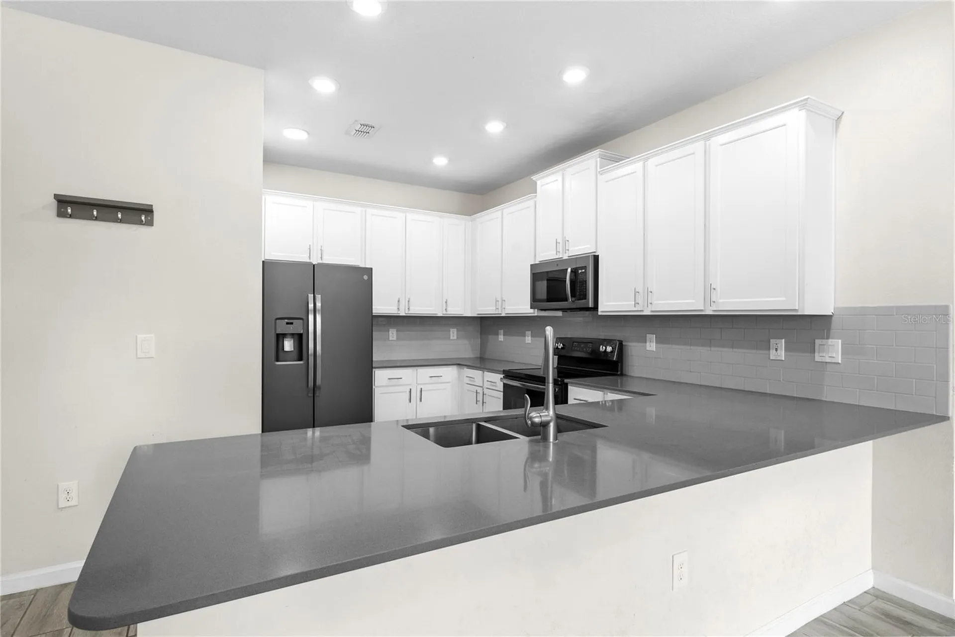 9812 Red Eagle Drive Orlando FL 32825