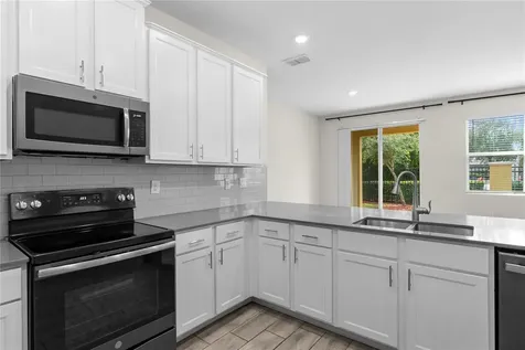 9812 Red Eagle Drive Orlando FL 32825